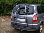 Универсальный багажник для 3-х велосипедов на заднюю дверь Menabo Main ME 338000 / 60586